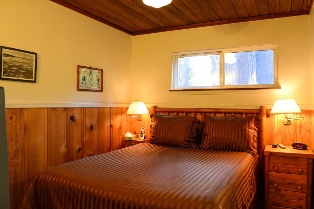 Creekside Inn & Resort 盖尔南韦尔 外观 照片